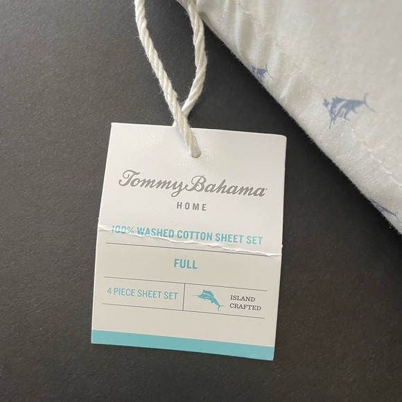 Tommy Bahama Blue and White Marlin Nautical Sheet Set NWT - Picture 3 of 4